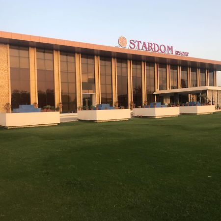 Stardom Resort Jaipur Eksteriør billede