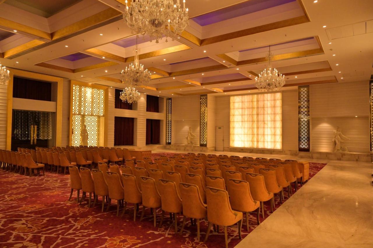 Stardom Resort Jaipur Eksteriør billede