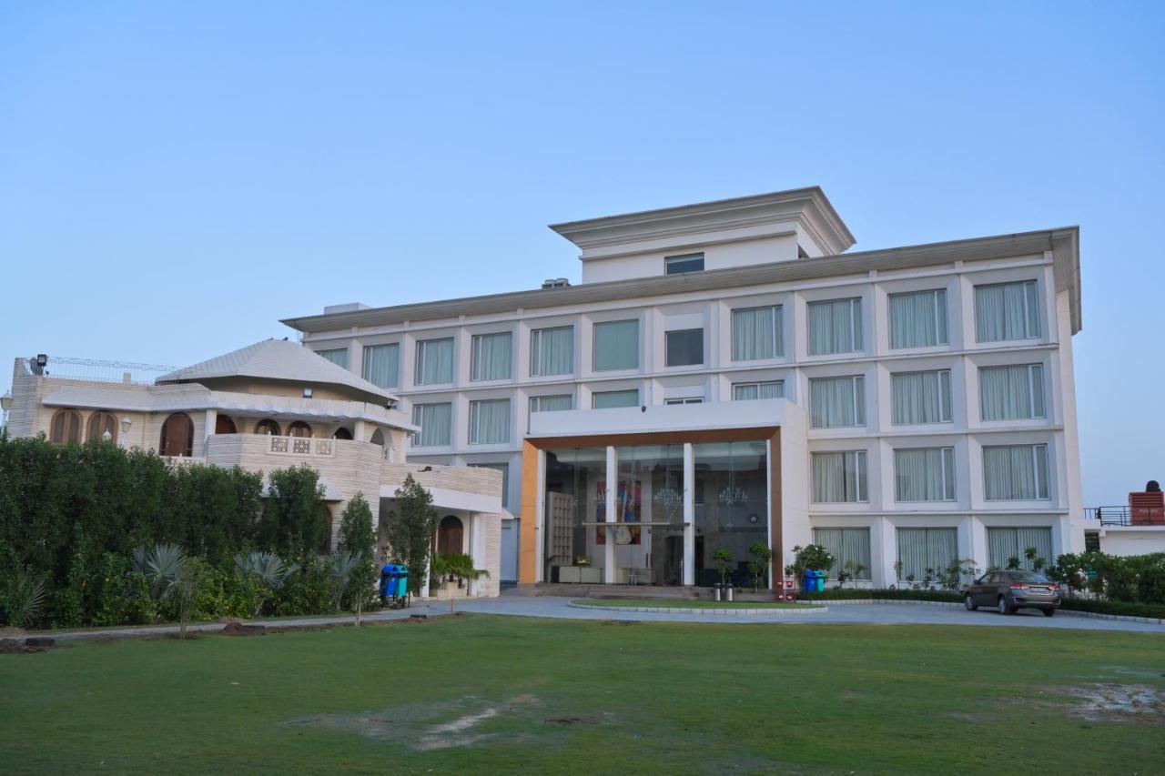 Stardom Resort Jaipur Eksteriør billede