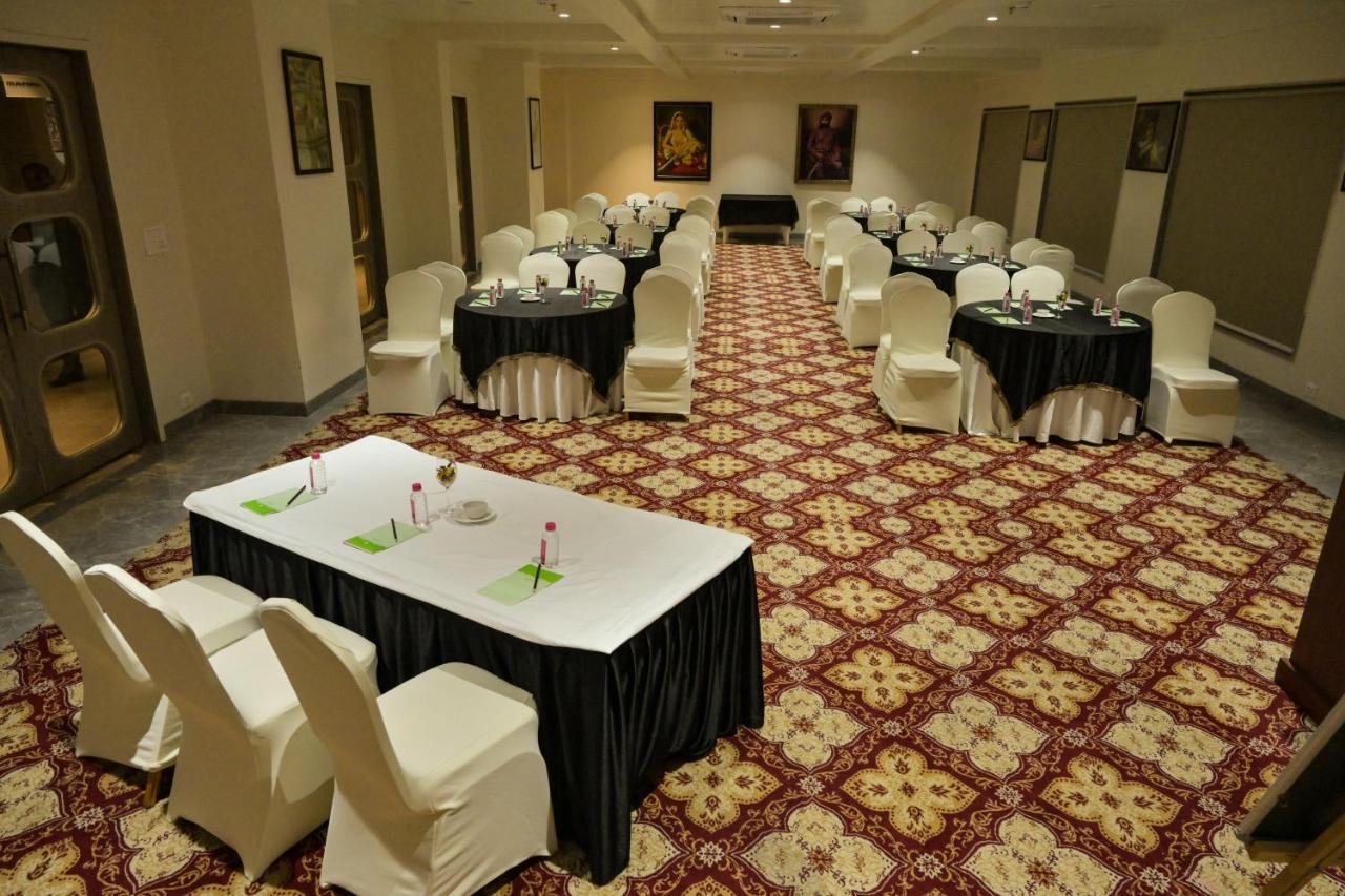 Stardom Resort Jaipur Eksteriør billede