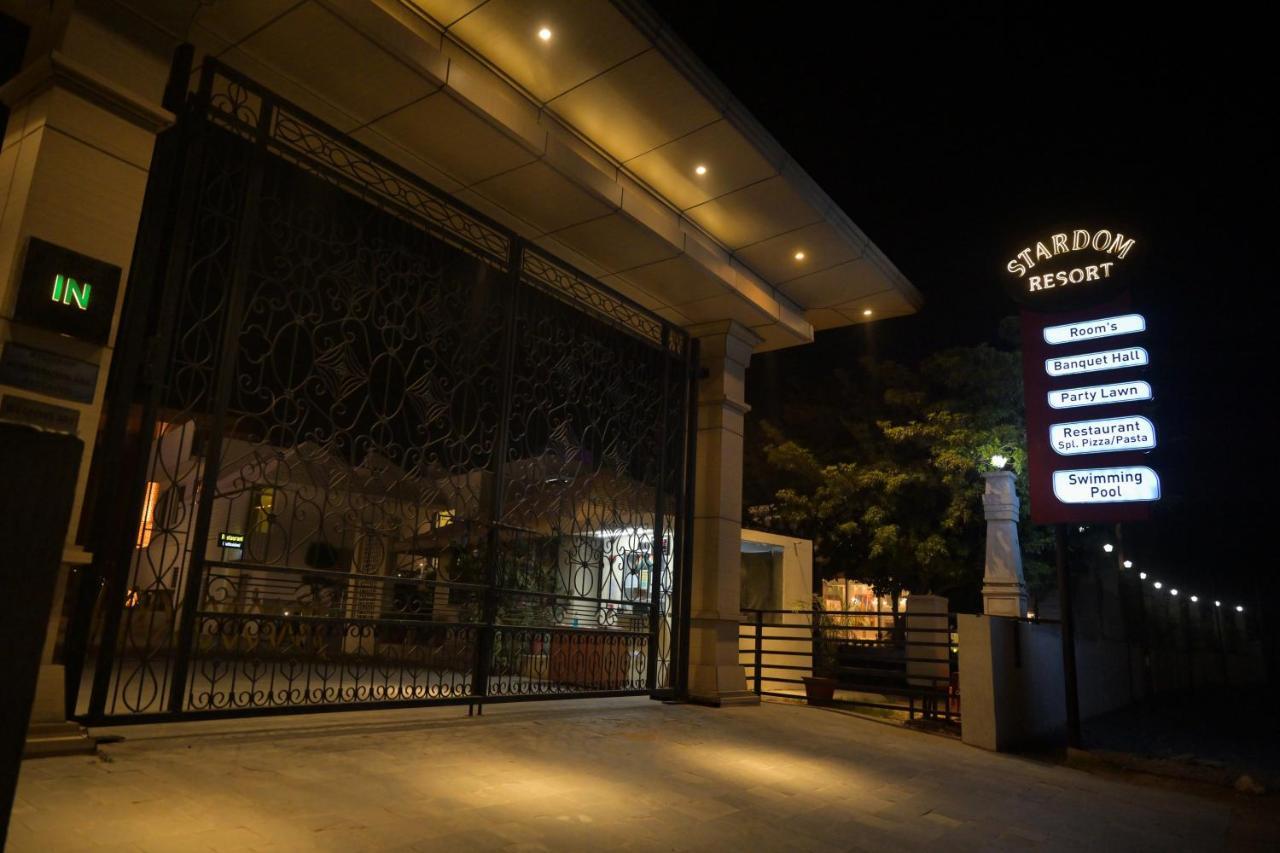 Stardom Resort Jaipur Eksteriør billede