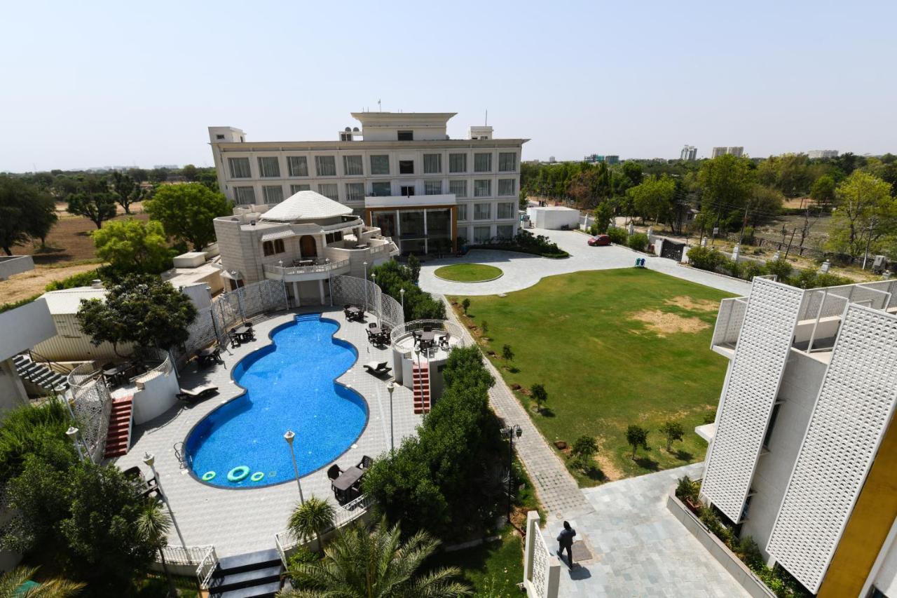 Stardom Resort Jaipur Eksteriør billede
