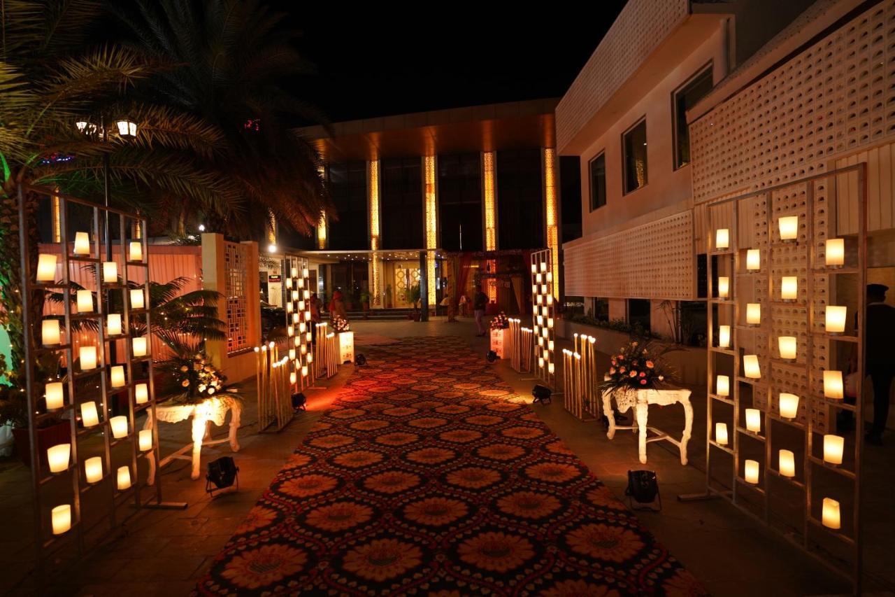 Stardom Resort Jaipur Eksteriør billede