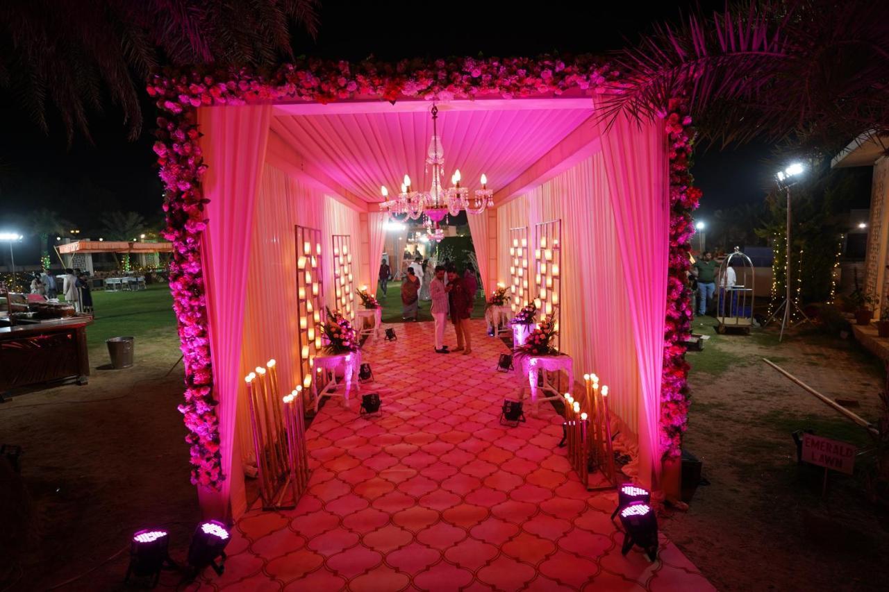 Stardom Resort Jaipur Eksteriør billede